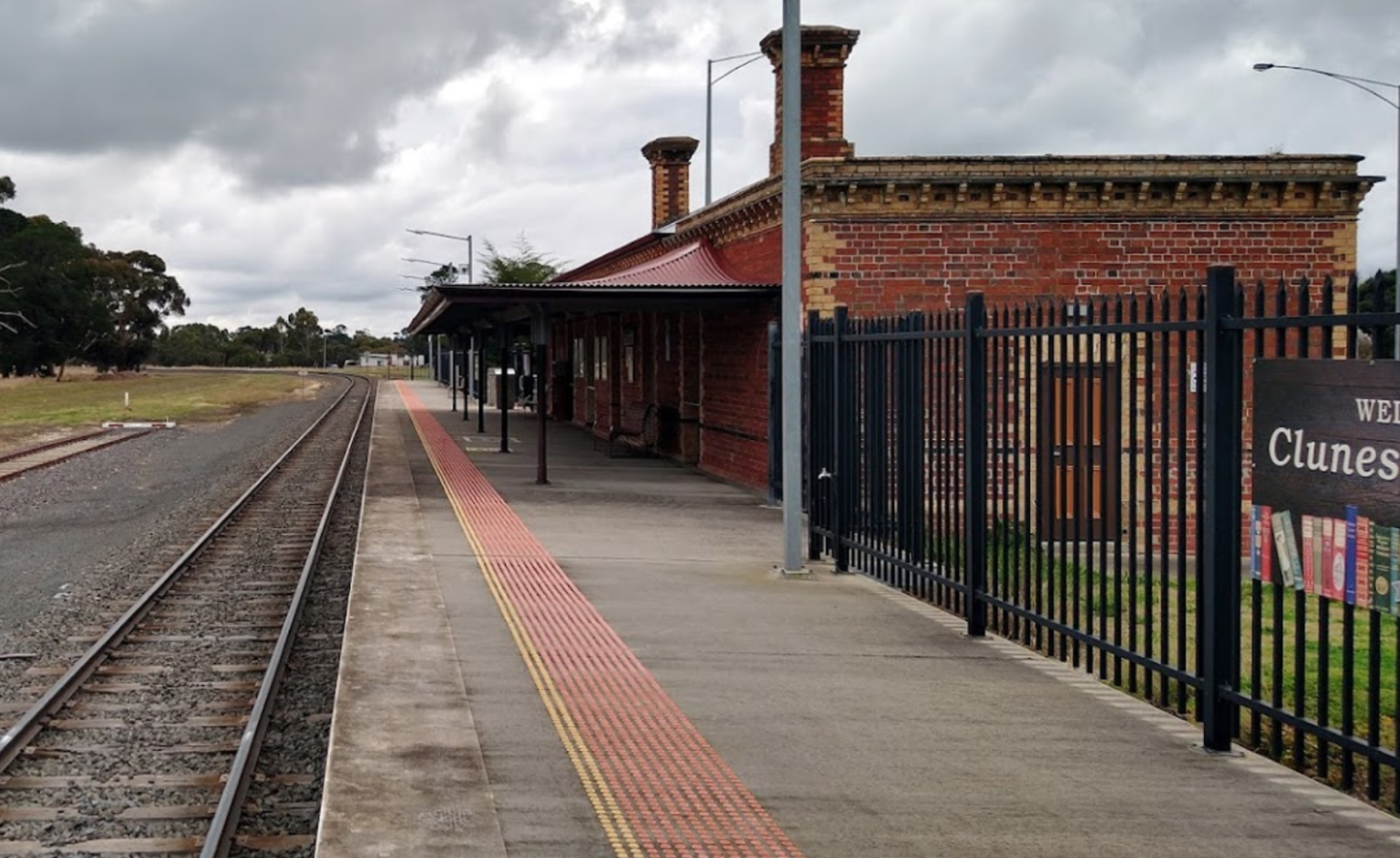 Clunes Railway Station